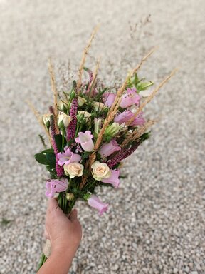 trouwboeketwilderozebloemen.jpg